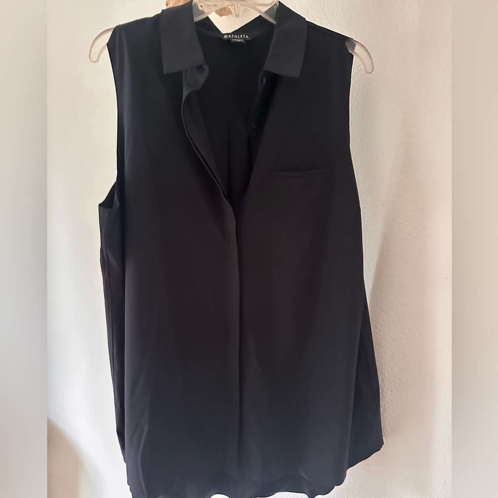 Athleta Black Sleeveless Button-Down Top with Collar